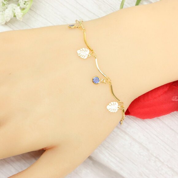 "Trendy Handmade Bracelet – A Thoughtful Gift for Girls & Women | UNVRC1011 - Picture 4 of 10